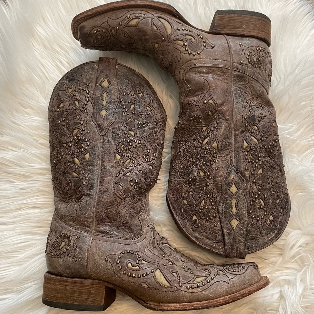 Corral Brown Leather Western Cutout & Stud Ankle Boots